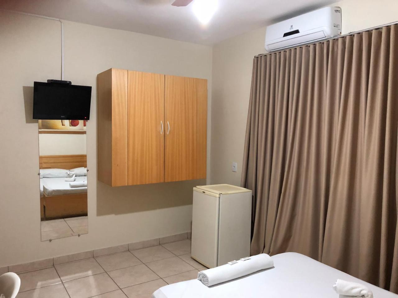 Acalantus Hotel Гояния Екстериор снимка
